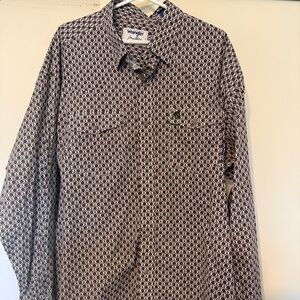 Men’s long sleeve shirt